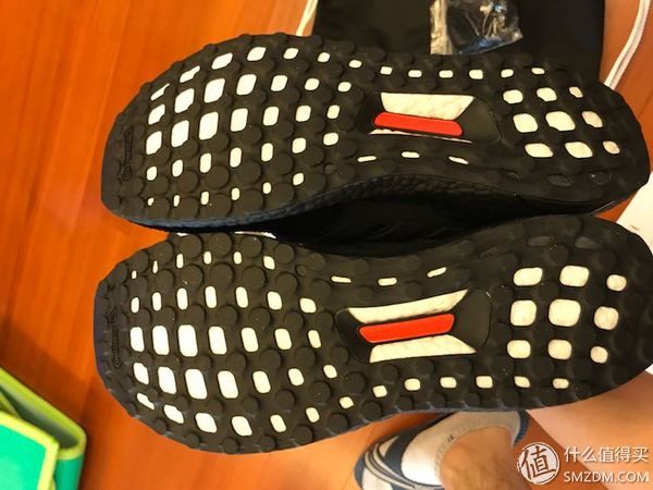 adidas 篇一:mi UltraBOOST Multicolor大花鞋晒单