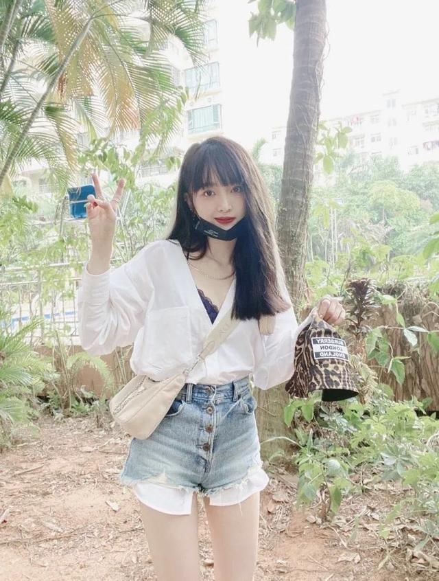 「钟楚曦」明星上脚丨两位女神上脚联名匡威,600元的AJ1很香