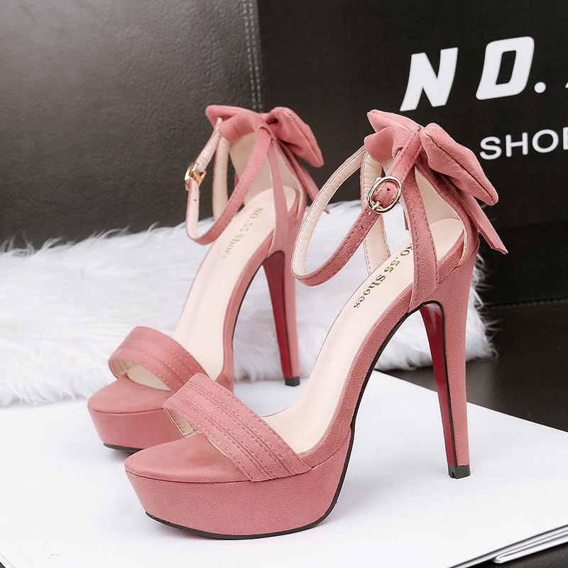 刚上新的“美脚鞋”，比高跟鞋还显气质，哥哥已经给嫂子买了3双