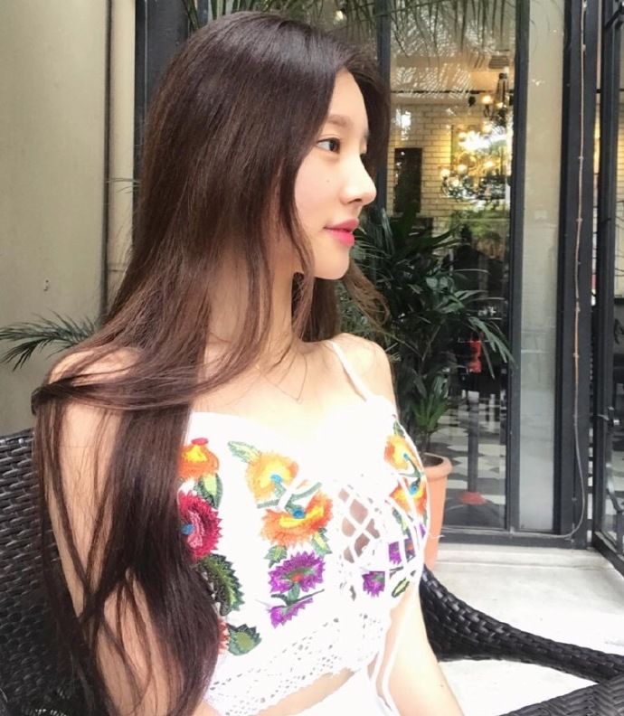 航空事:颜值与身材都美的女孩，让人羡慕!