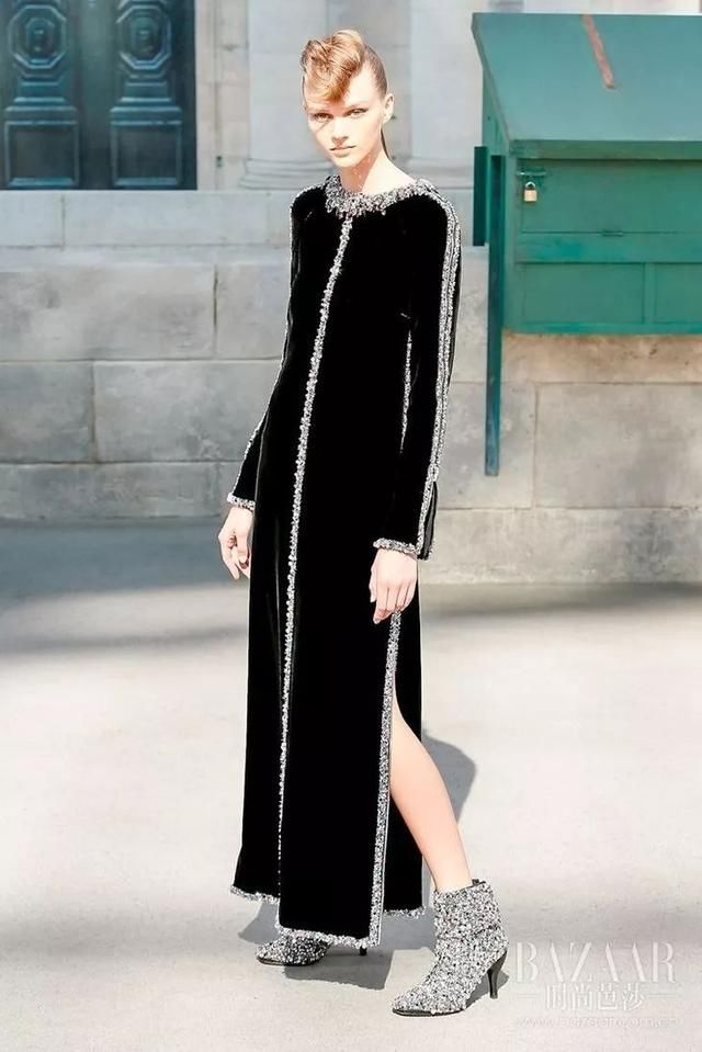 塞纳河倒映的Chanel高定，流淌的是左岸的旧时光