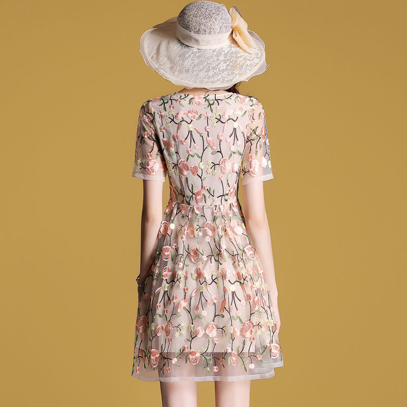 30-40岁要裙子挑好一点，夏季这12款，洋气好搭转身迷死人