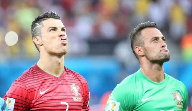 关于世界杯的搞笑段子:我踢球也有一手的,知道