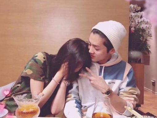 真相大白: 国民闺女恋情属炒作, 剧未播完早已分手, 嫌弃男方年纪