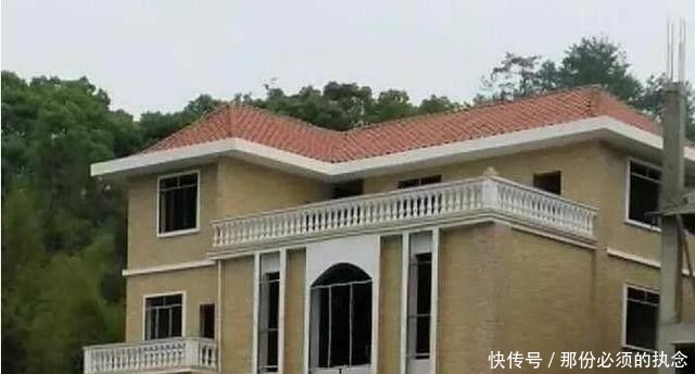  小伙伴■农村都没人了，回乡几十万盖一栋别墅是不是浪费？