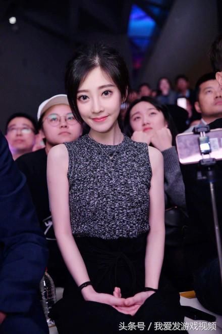 斗鱼直播冯提莫工资条曝光!光是交的税都让人