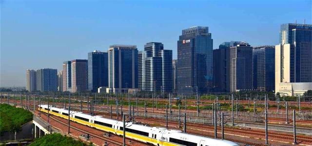  「高铁」这两个省份人民有福了，修建的新高铁预计年底通车，是