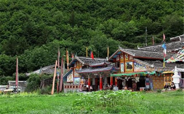 被誉为“仙境”的景点也宰客?导游一趟回扣1200，坑多的防不胜防