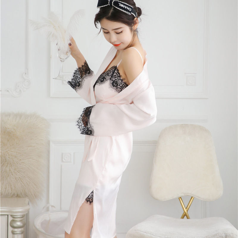 看了下图才知道有种女人味叫:藏不住的性感妩媚