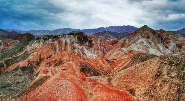 地球上最神奇的13处秘境，去一趟仿佛到了外星球