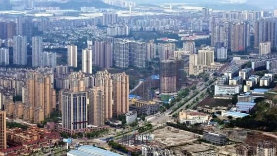 #当地#中国西部非常优秀的城市,GDP紧追广州,面积是深圳的四十多倍
