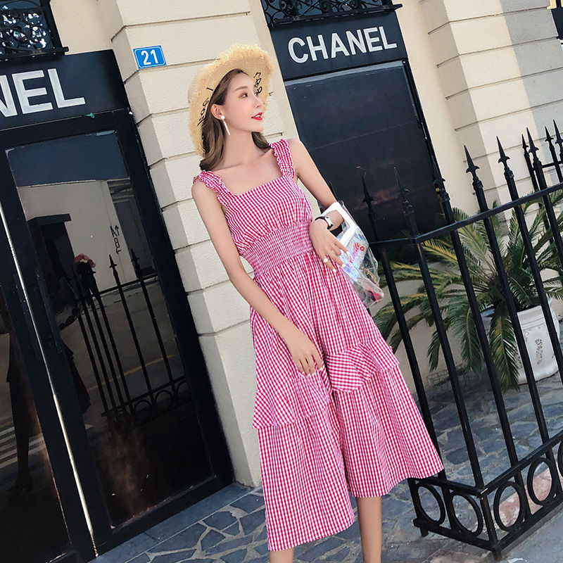 女人穿阔腿裤，不一定就好看，但像下面女人这样穿，美到骨子里