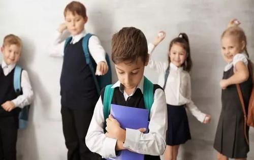 『成绩』小学成绩出众，日后平平庸庸，“第十名效应”告诉家长别只看分数