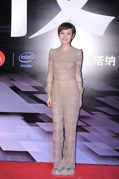 孙俪这连体衣穿的太大胆了！从头露到脚，网友：啥都看见了！