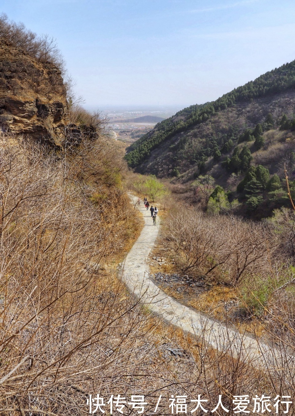  『参观』北京房山有奇寺，历史比北京城还要早，游客参观都带矿泉水桶！