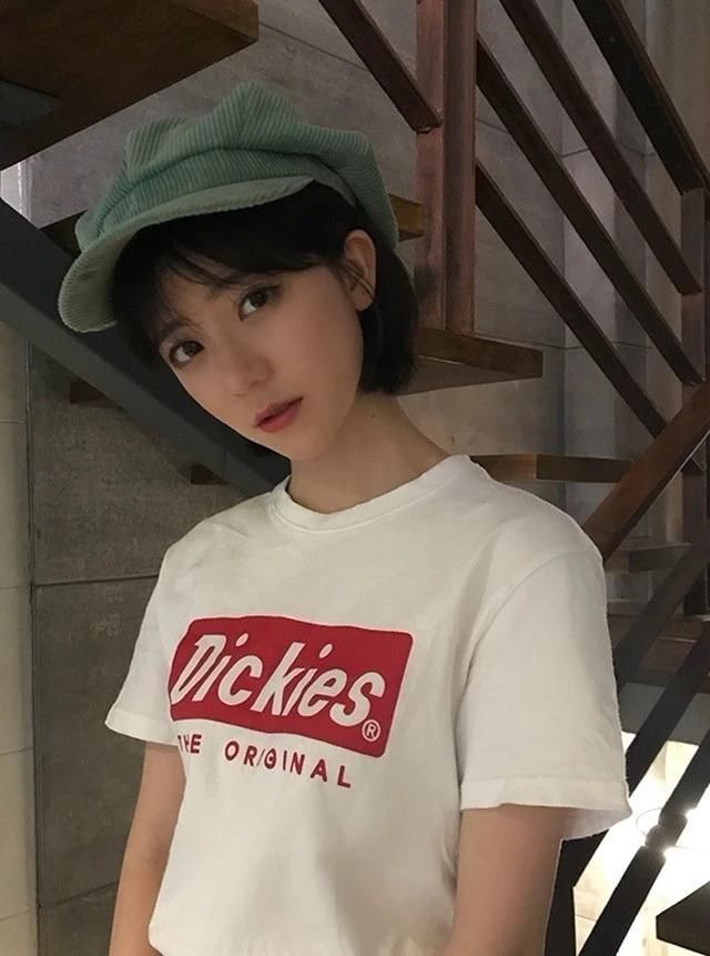 初秋必备单品，拥有这顶帽子让你不用修容瞬间拥有小脸