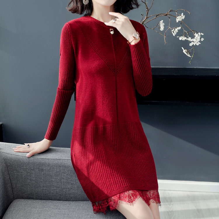 入秋后，女人过了35千万别乱穿裙子!这样穿才气质又减龄，美哭