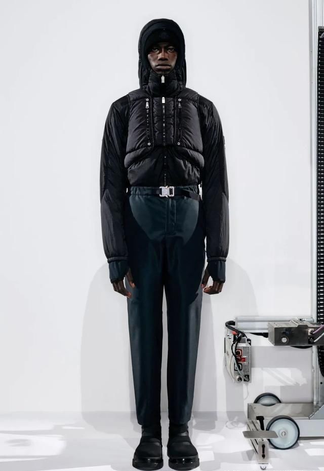 设计师@2020秋冬 Genius 系列：多个天才设计师的合作系列，MONCLER