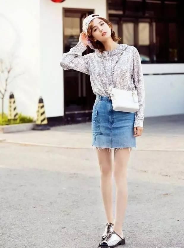 古力娜扎穿个平底鞋，就展现她的优势了，满屏的大长腿!