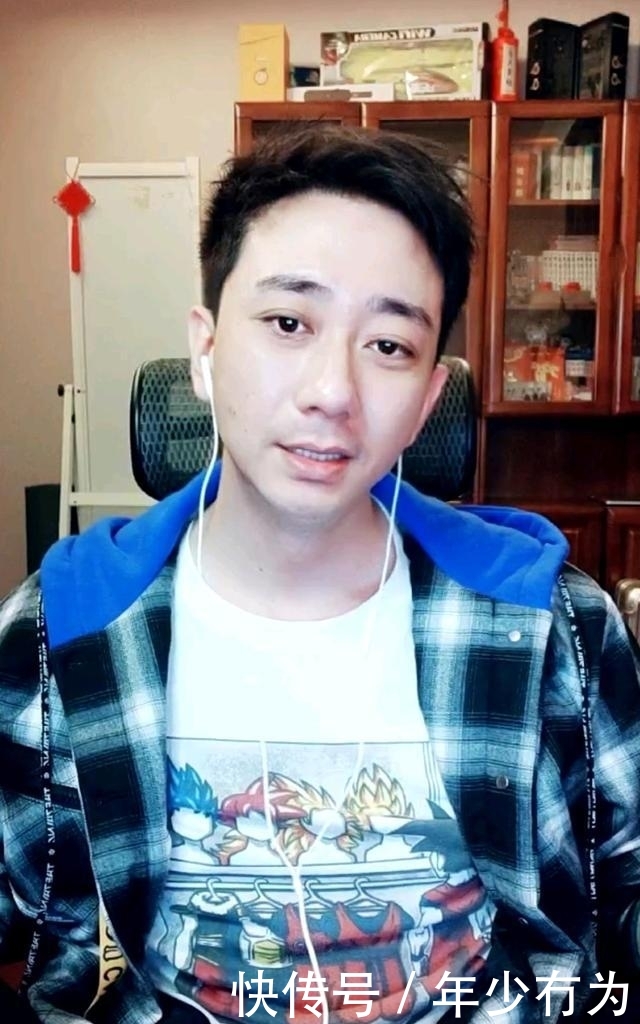 『家暴』带火李诞和池子,被家暴致抑郁,王自健和李诞闹掰背后原来有苦衷