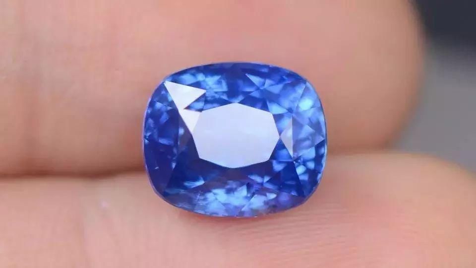 凯特王妃与丹麦王妃撞脸?二人似亲生姐妹，竟连珠宝品位都一样!