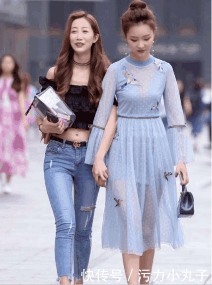 街拍：清纯可爱的小姐姐，一个比一个要好看！