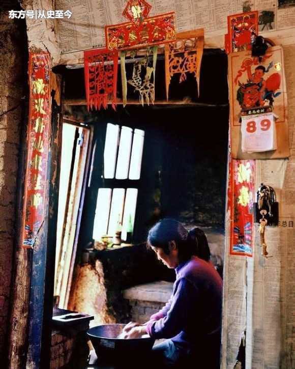 80年代东北农村老照片:图1驴在磨豆腐,最后一