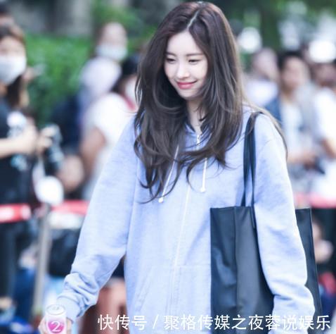 李宣美组图—图二性感妩媚，最后一张耐人寻味