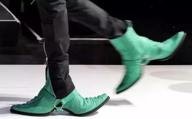 这些丑SKR人的鞋子，到底什么时候是个头?