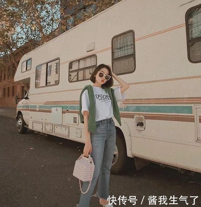 『Shirt』T-Shirt与牛仔裤的5大搭配重点公开,令你一秒变街头时尚达人
