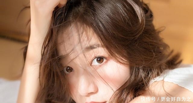 『天生』脸上有这五个特征的女生,天生自带浓妆效果,第四个可遇不可求!