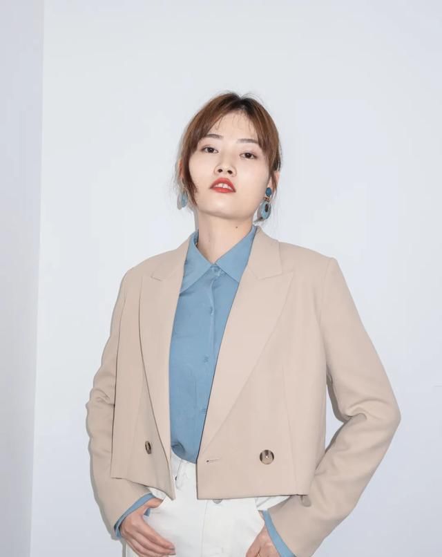 『撩人』一周穿搭 | 这7套look真撩人,美得每天不重样 !