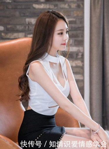 迷人美丽包臀裙，身材曲线优美，优雅大方，尽显小女人的妩媚！