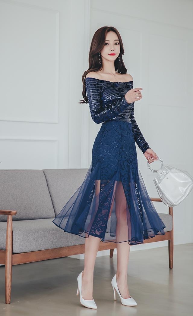 奔四的女人，穿裤子显得又胖又矮？试试这种“裙子”，显瘦又高挑