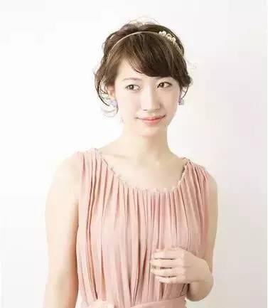 扎头发真的有那么难吗？你试试这个，再也不想披头散发