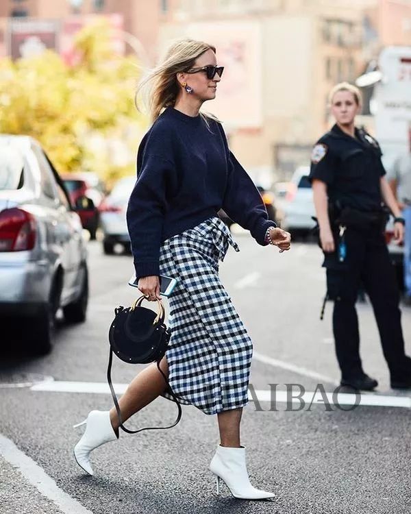 条纹显瘦?是的!条纹格纹这样穿，别人偷偷关注你可别怪我...