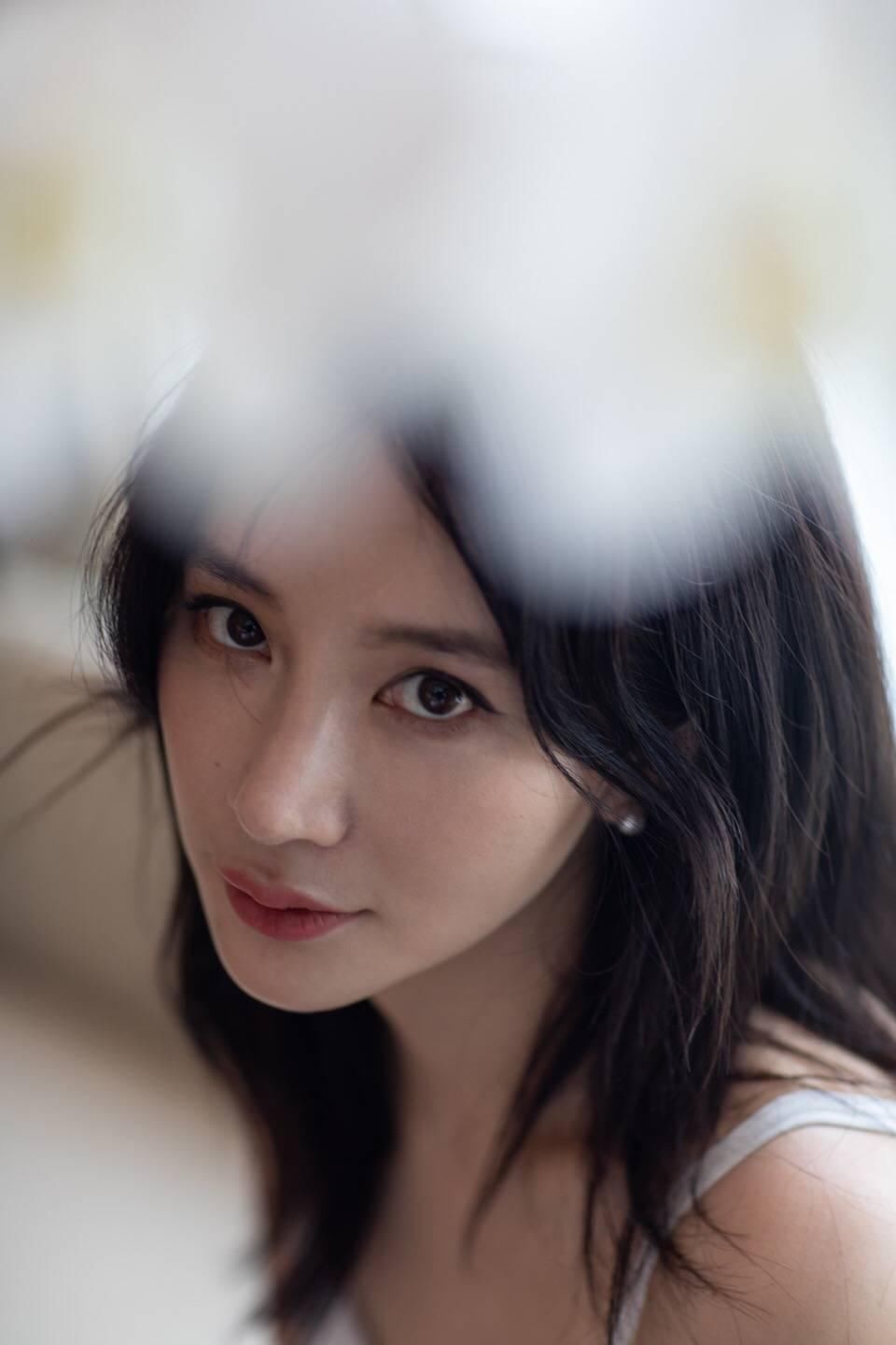 熊乃瑾这一身真可以剁手，不错，不错，看起来就好看!