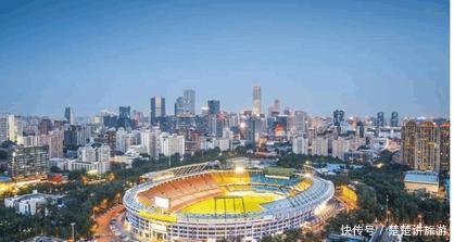 中国拥有六环路的第二座城市，专家预测2030年，这里房价要番几番