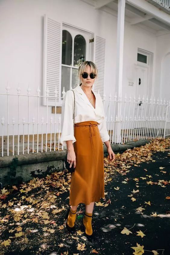 穿上真丝的你，美得很高级!