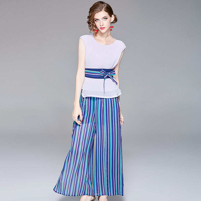 有一种阔腿裤套装,搭配尖头鞋,比连衣裙还好好看百倍