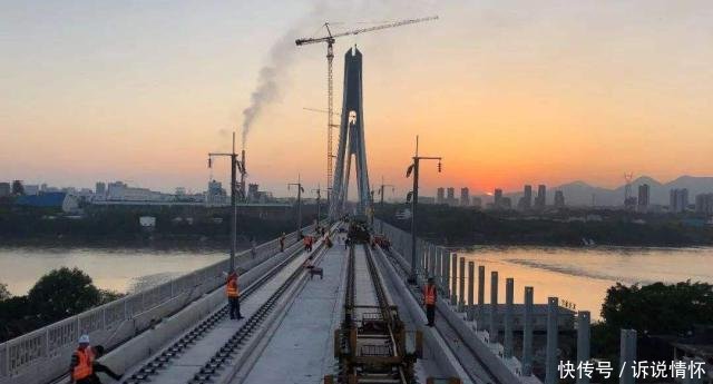 江西将迎一条新高铁，耗资532亿长415公里，预计年底建成通车！