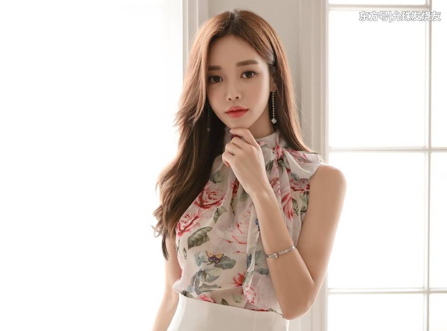 孙允珠初秋印花墨染磨砂微透衫