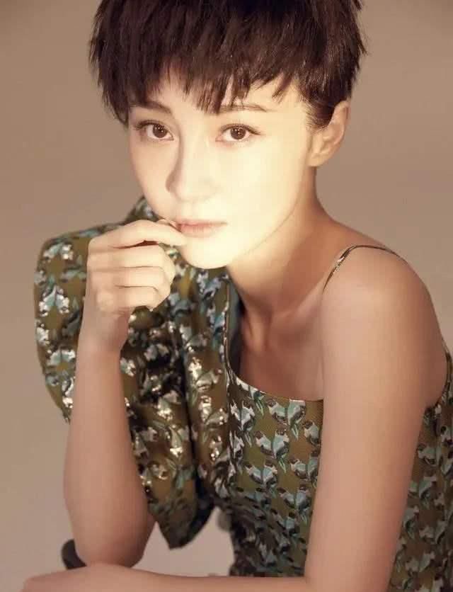  【显得】2020年减龄短发是“宠儿”，“黑长直”已落伍，短发也能变“女神”