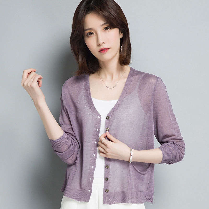 闺蜜真心太会搭配了，小开衫+连衣裙，修身又显年轻，优雅又大气