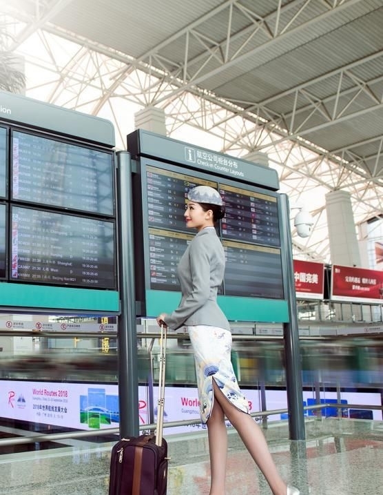 航空公司■日本空姐为什么在飞机上都要穿着“袜子”?空姐说出原因