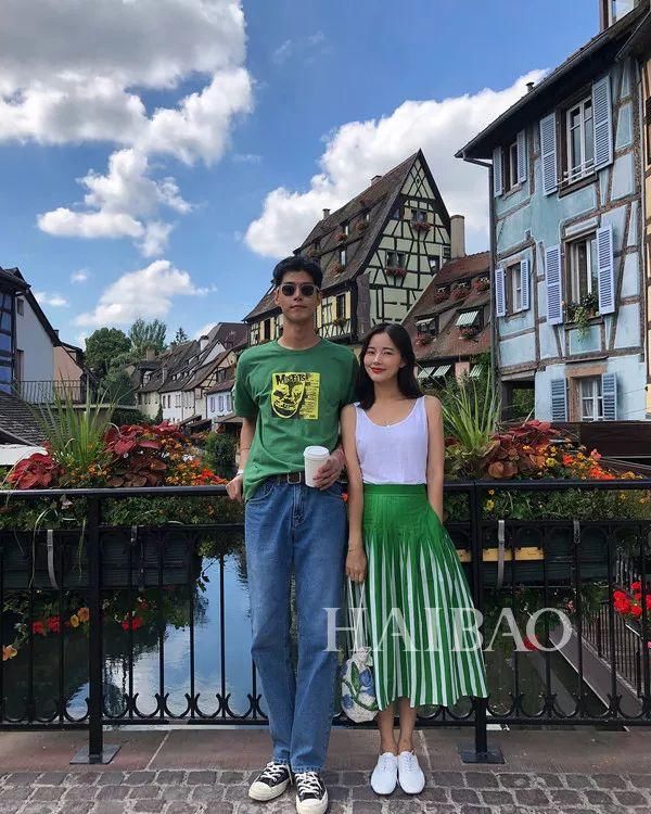 羡慕|靠“虐狗”合照火爆INS，这对韩国小夫妻也太甜了?