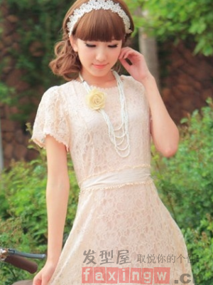 优雅气质发型 你确认了眼神吗?