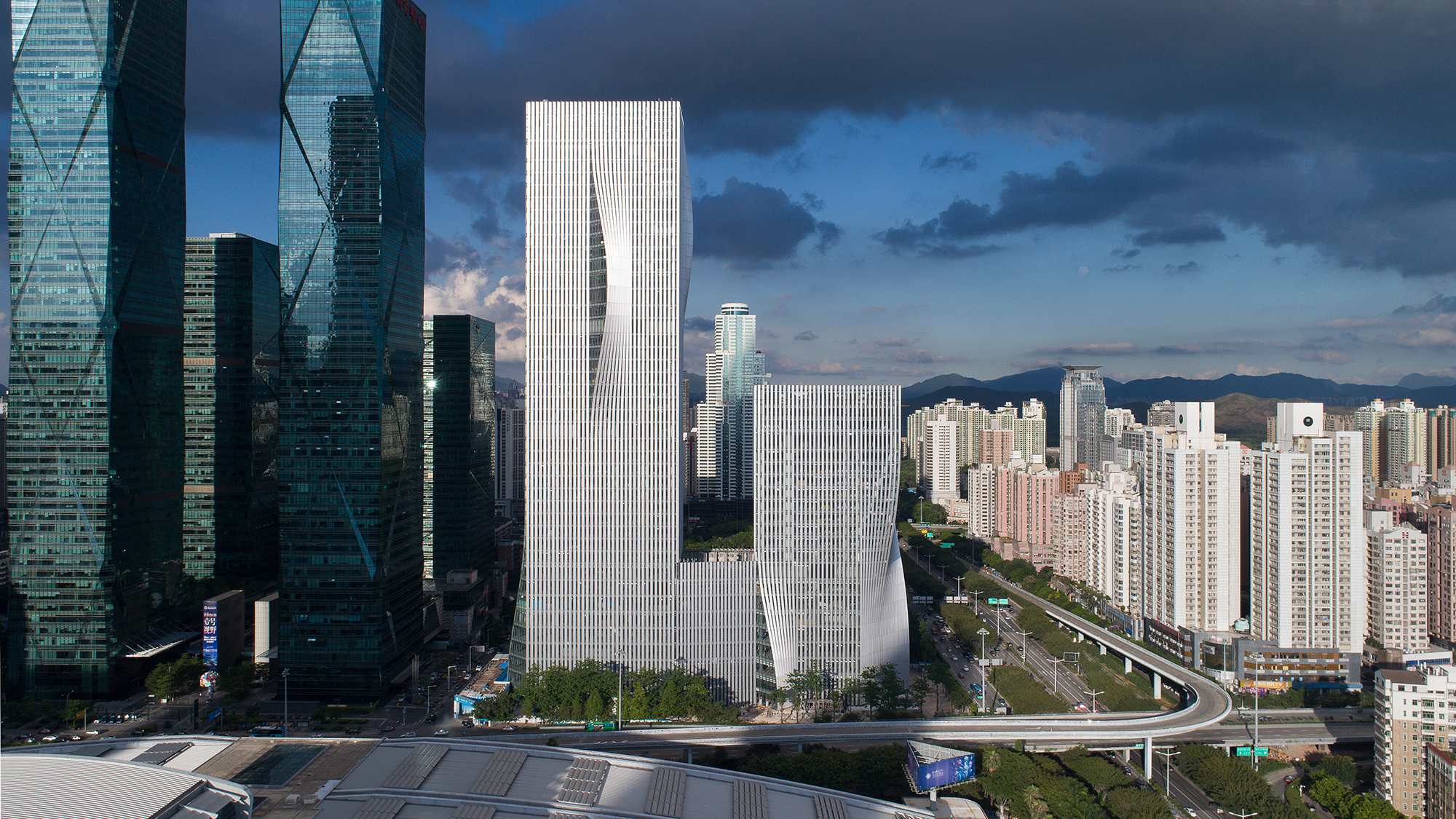 未来的全球标杆城市：两国举国模仿均未成功，未来或将替代香港