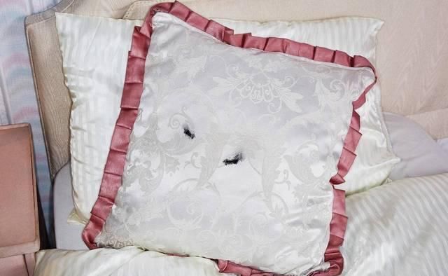  [美容液]你的眼睛是不是没有这十万瓦特的电力？我愿意为Gucci变身睫毛精！