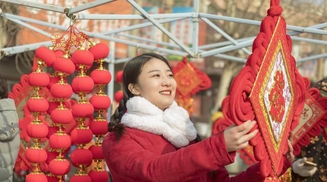  「回村」农民工陆续回村了，咋年集还热闹不起来？这是为什么？